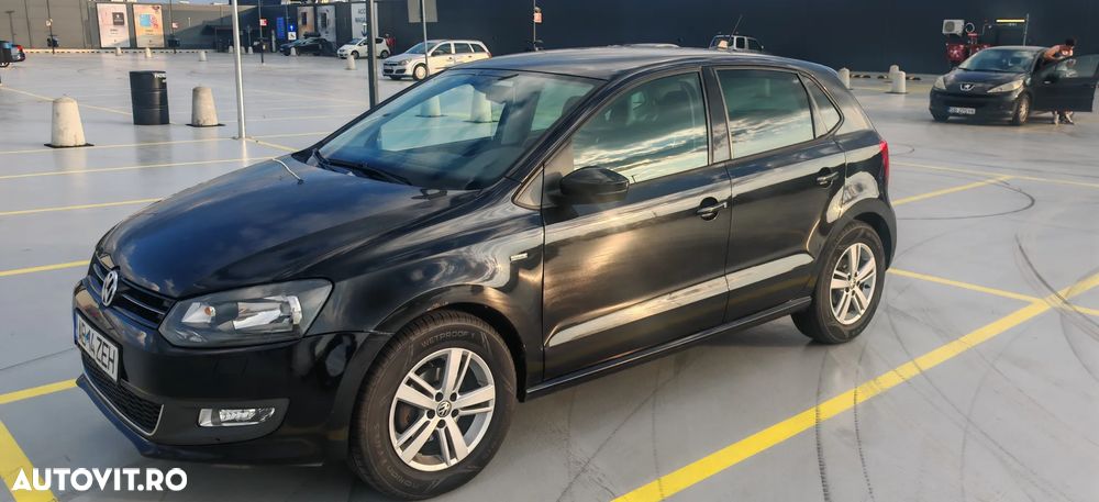 VOLKSWAGEN Polo