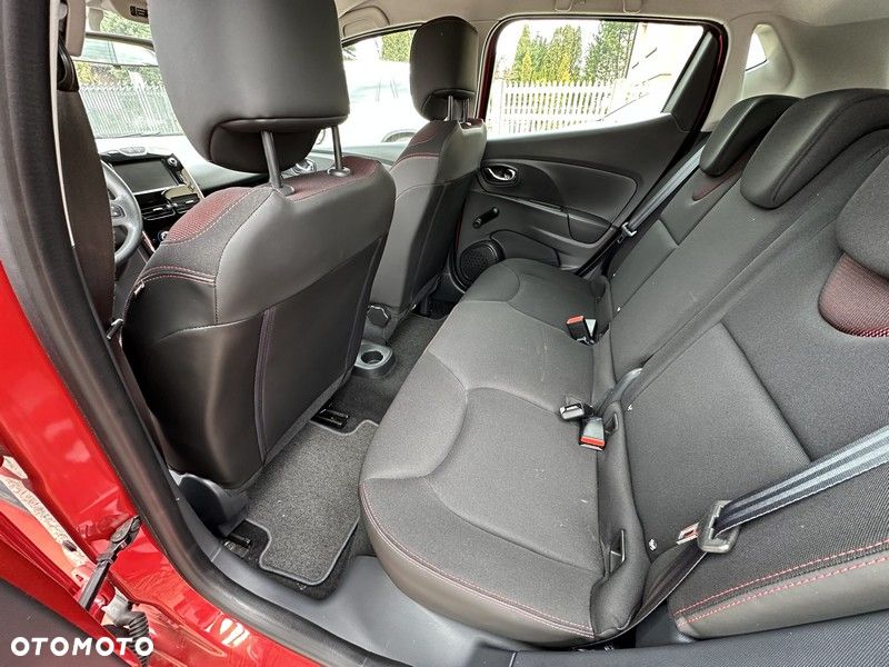 Renault Clio 1.2 16V 75 Life - 15