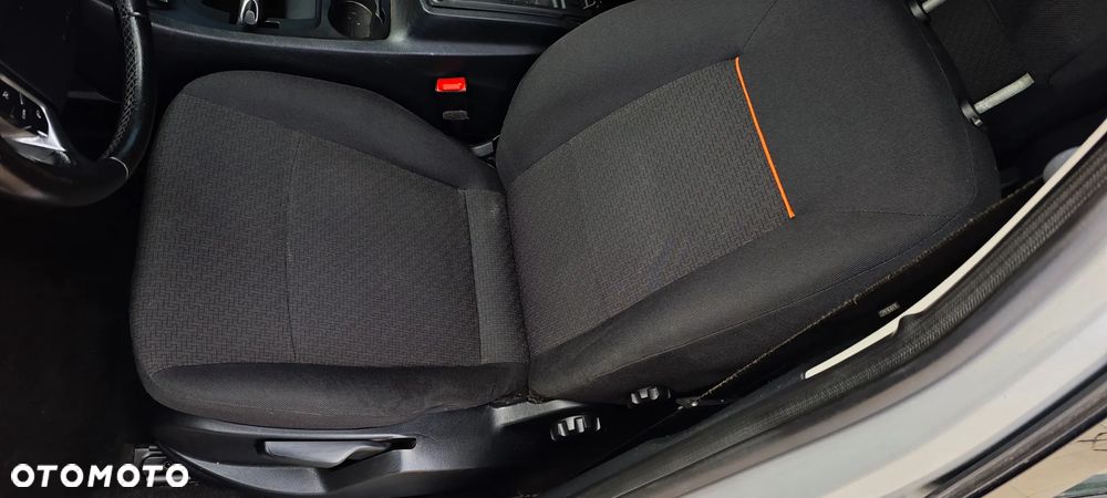 Ford Galaxy 2006 photo 3