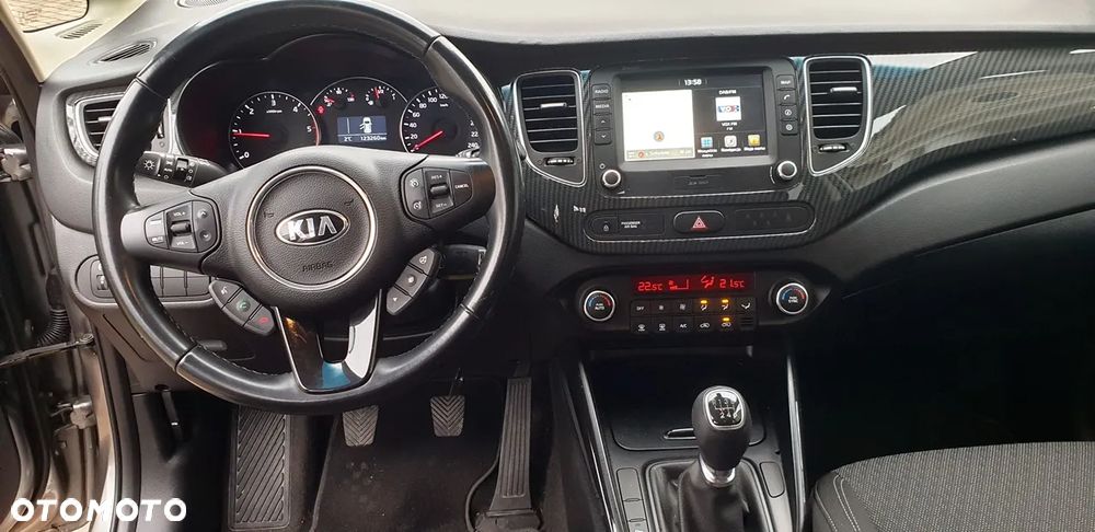 Kia Carens 1.7 CRDi M 7os - 15