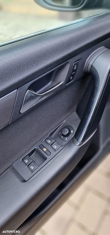 Volkswagen Passat - 21