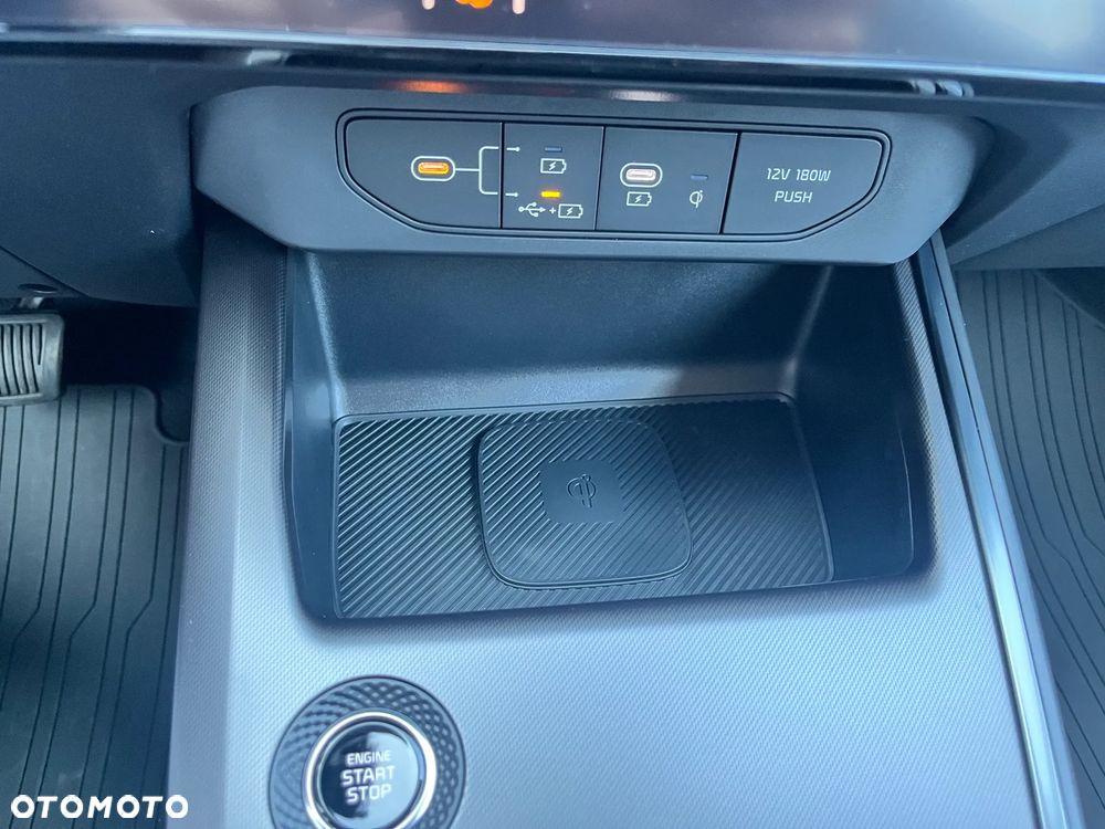 Kia Niro 1.6 GDI Hybrid Business Line - 25
