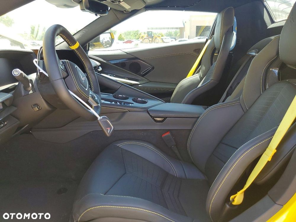 Chevrolet Corvette - 7