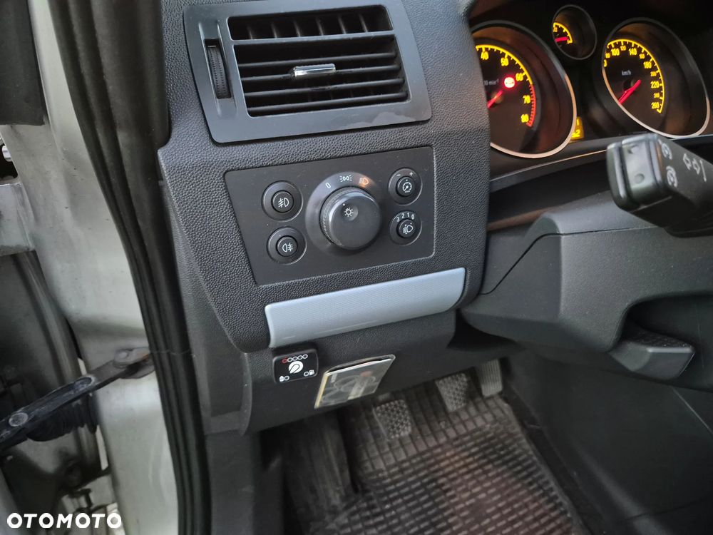 Opel Zafira 1.8 - 11