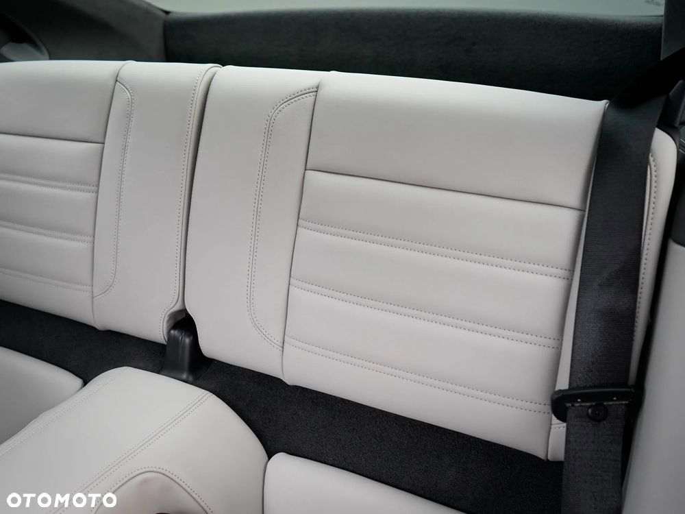 Porsche 911 Turbo - 34