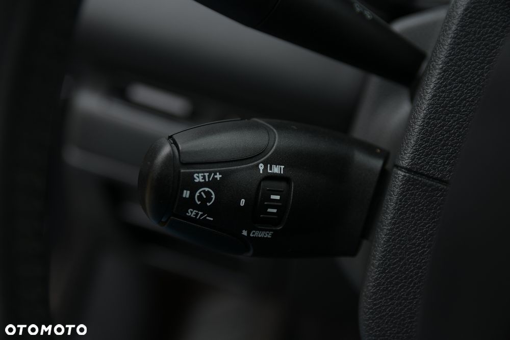 Peugeot 3008 ver-1-6-2wd-trend - 32