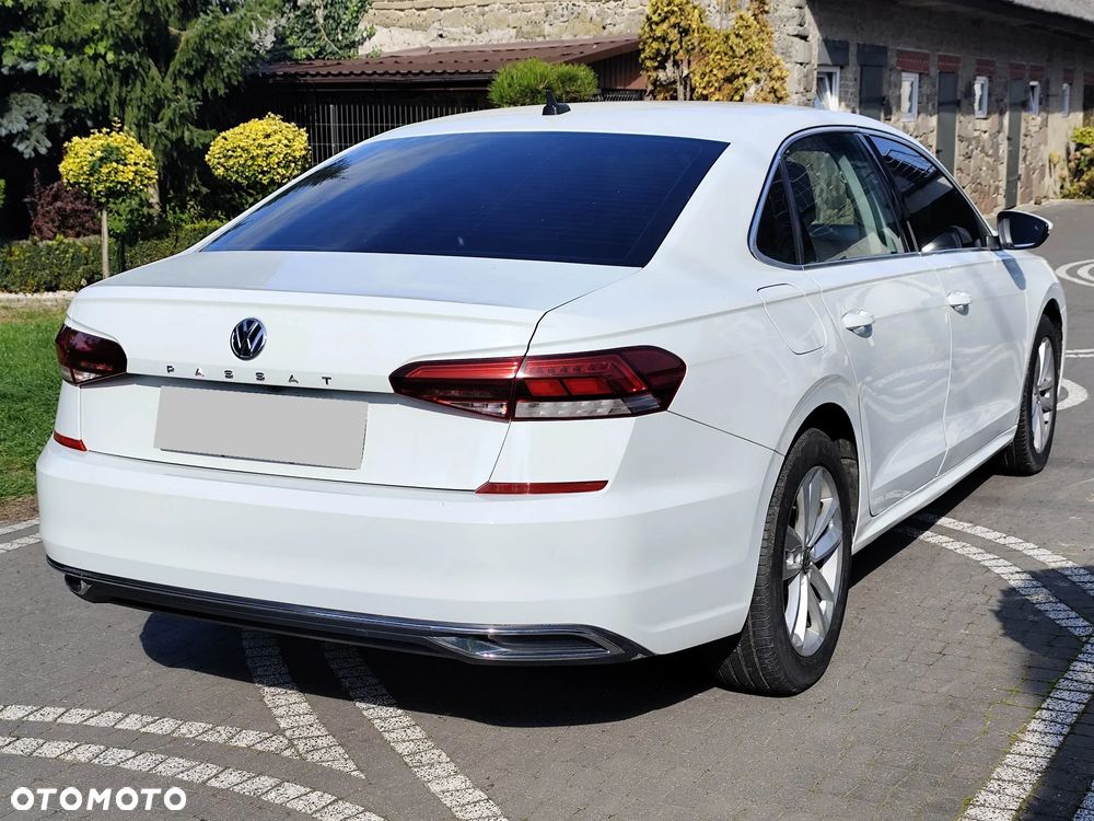Volkswagen Passat 2.0 TSI Business DSG - 9