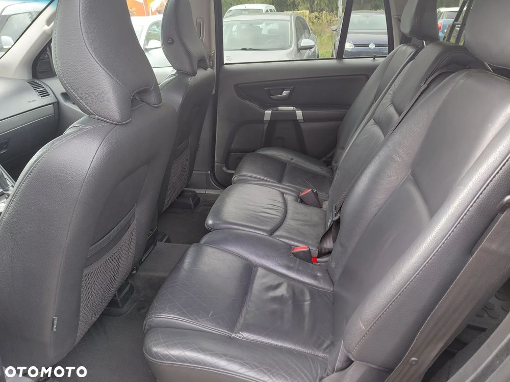 Volvo XC 90 - 25