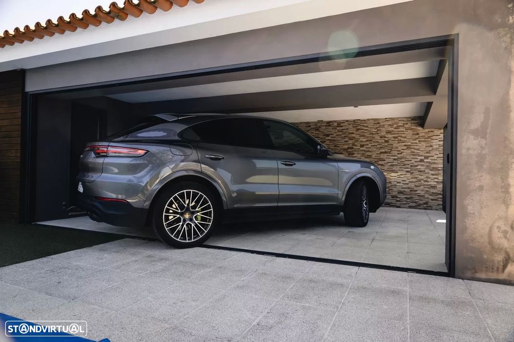 Porsche Cayenne Coupé E-Hybrid Platinum Edition - 3