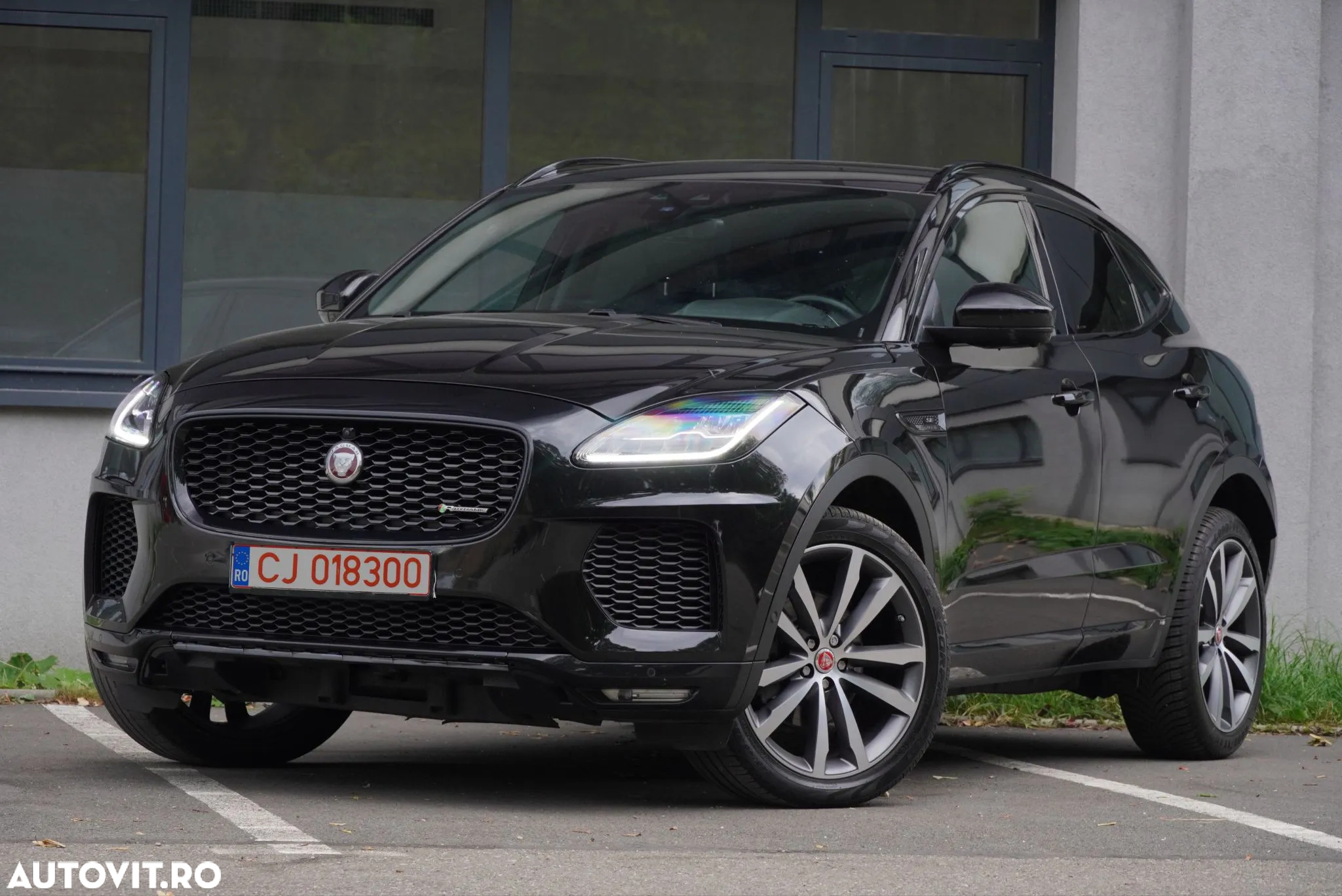 Jaguar E-Pace D180 AWD Aut. R-Dynamic - 3