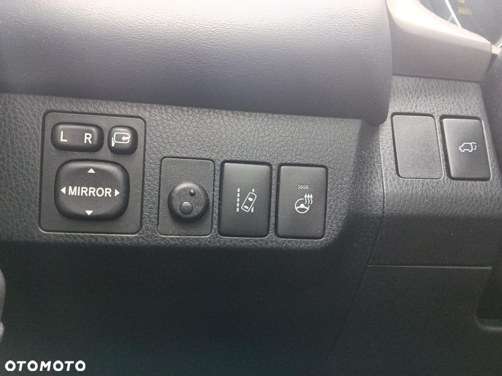 Toyota RAV4 - 18