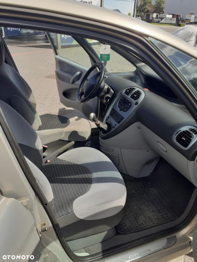 Citroën Xsara Picasso 1.6i 16V SX - 6