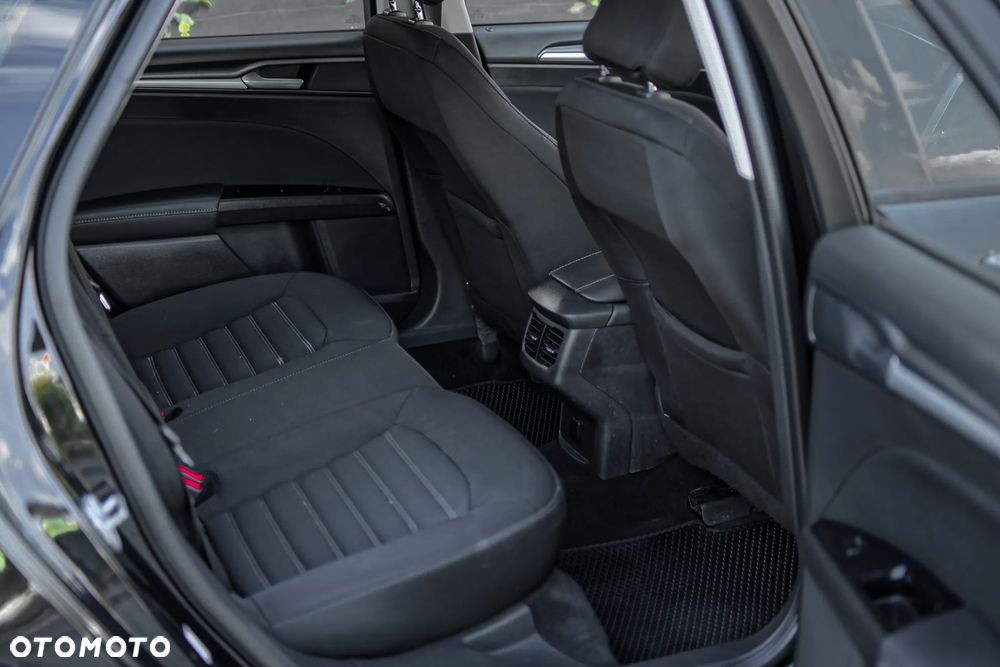 Ford Mondeo 2.0 TDCi Titanium - 19
