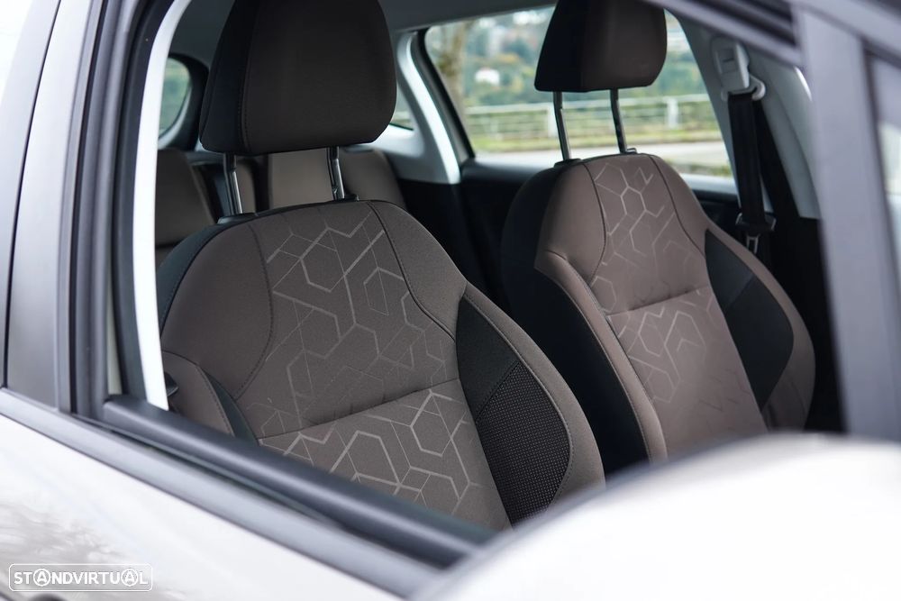 Peugeot 2008 1.2 PureTech Style - 32