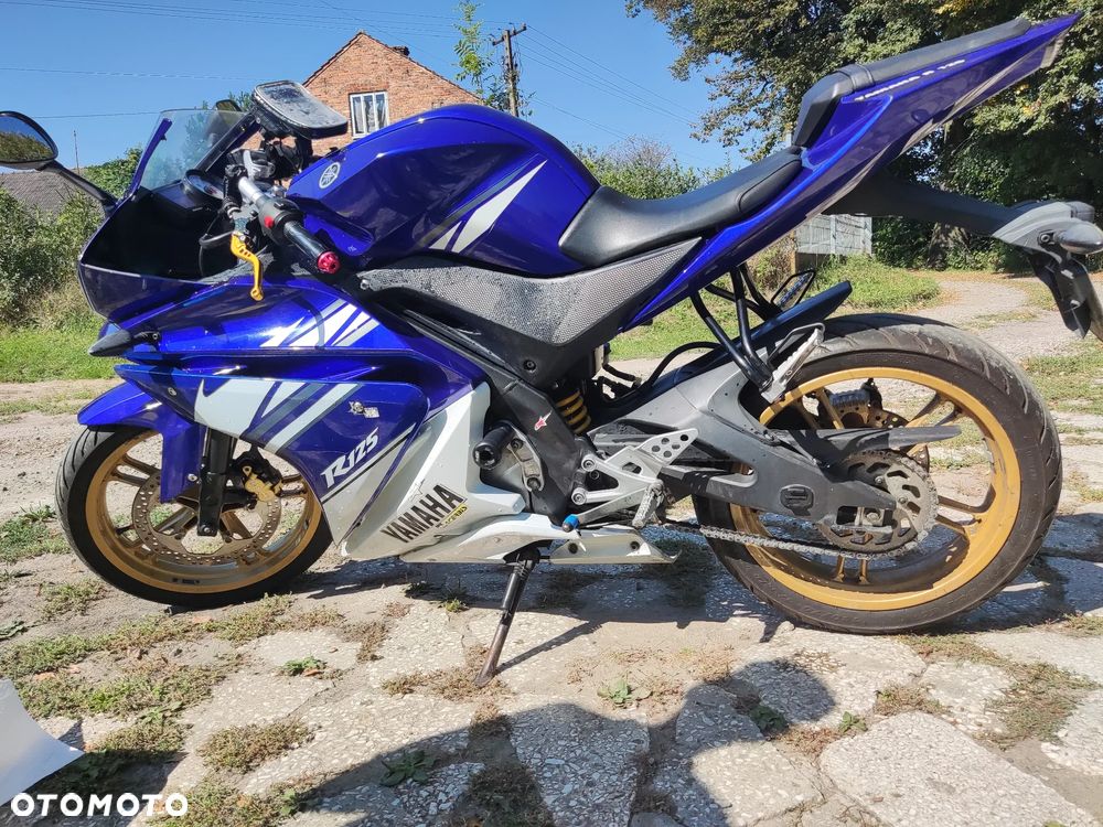 Yamaha YZF - 6