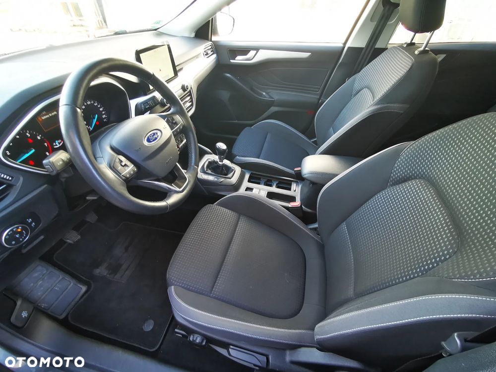 Ford Focus 1.0 EcoBoost STart-Stopp-System TITANIUM X - 11