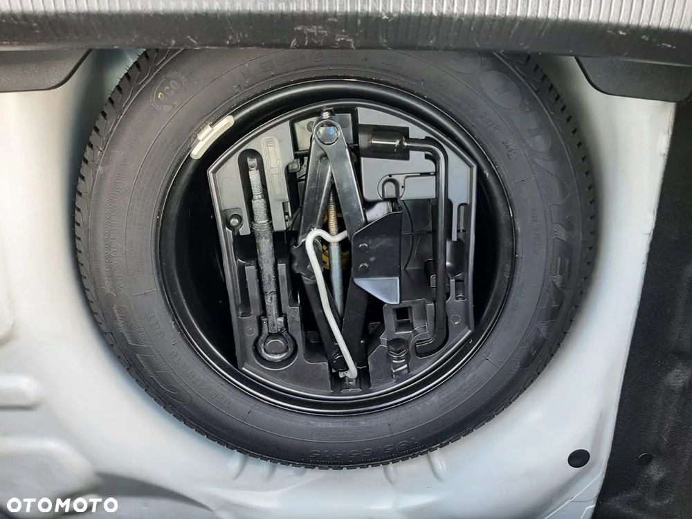 Peugeot 207 1.4 Presence - 32