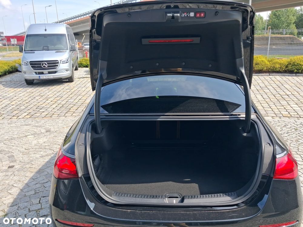 Mercedes-Benz Klasa E 200 d mHEV Avantgarde 9G-Tronic - 14
