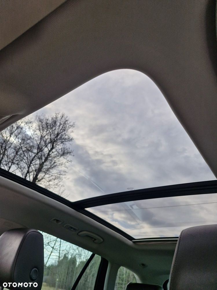 Skoda Superb 2.0 TDI DSG Premium Edition - 16