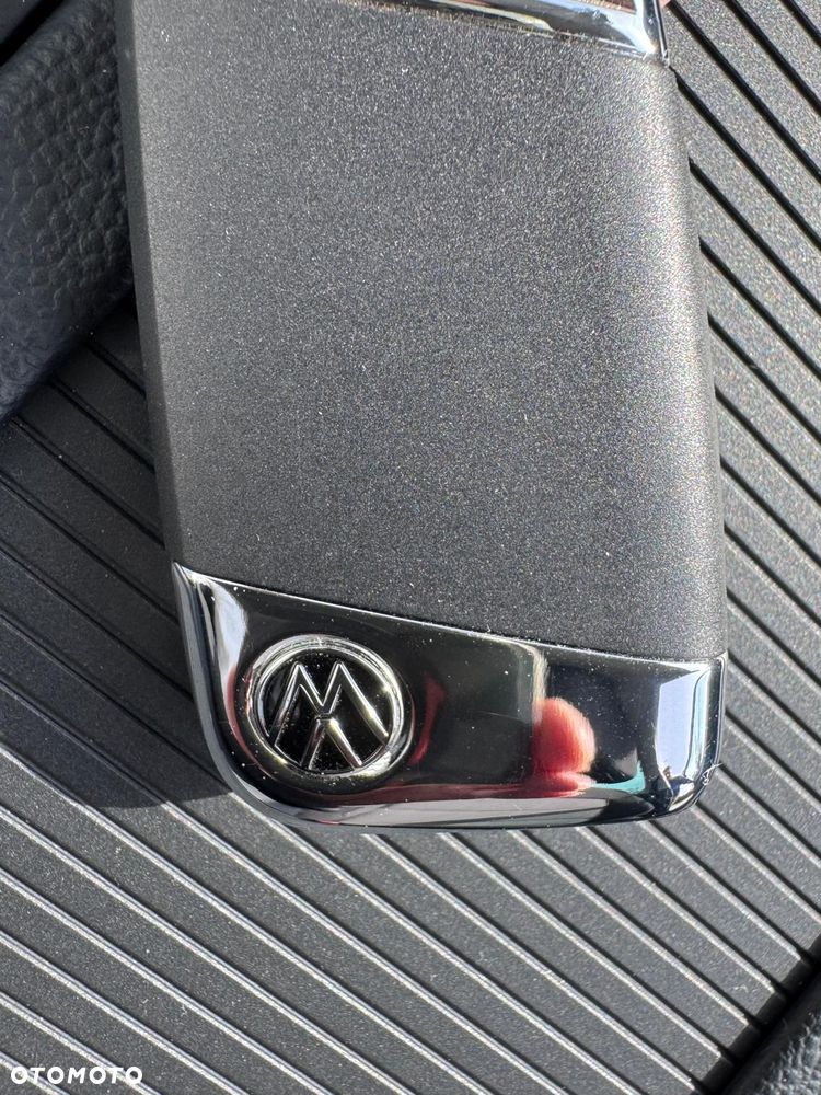 Volkswagen Passat - 8