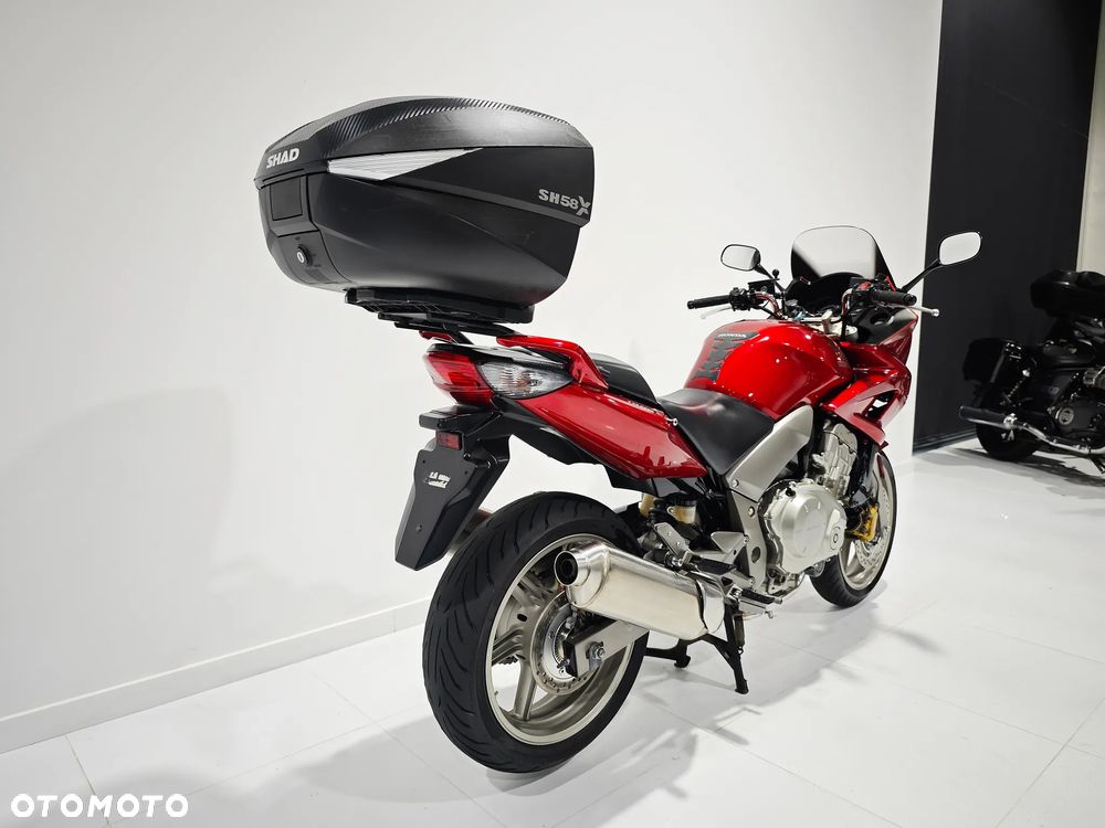 Honda CBF - 10
