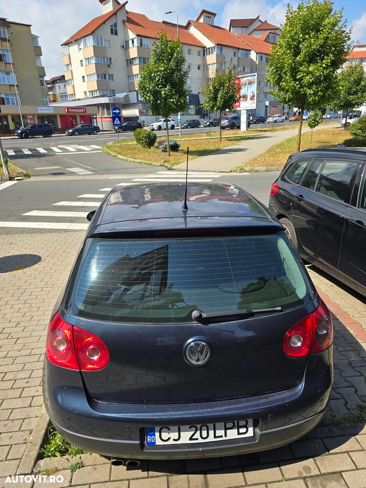 Volkswagen Golf - 5
