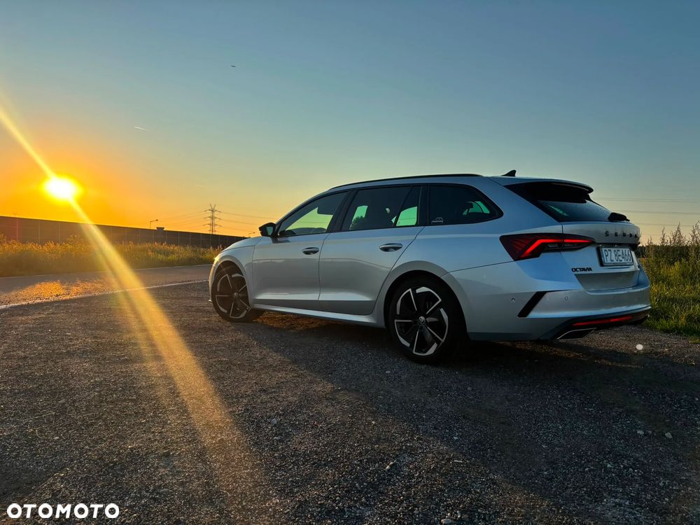 Skoda Octavia 2.0 TDI RS DSG - 17