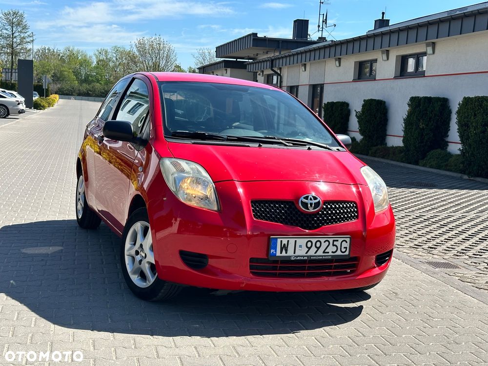 Toyota Yaris - 1