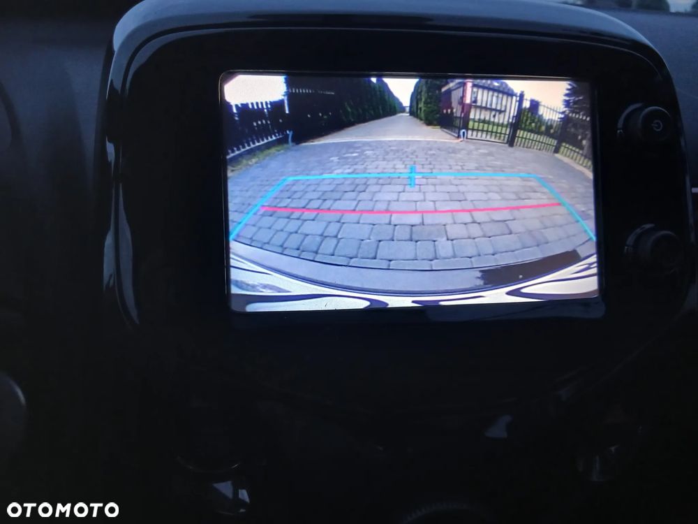 Toyota Aygo x-clusiv - 16