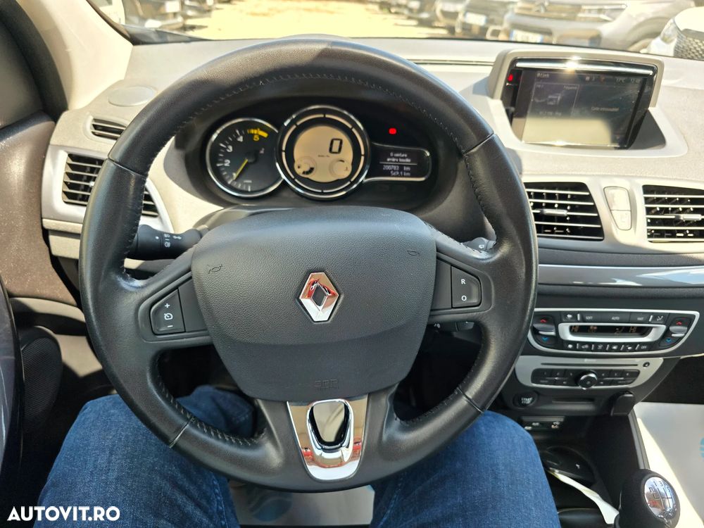 Renault Megane ENERGY dCi 110 Start & Stopp LIMITED - 26