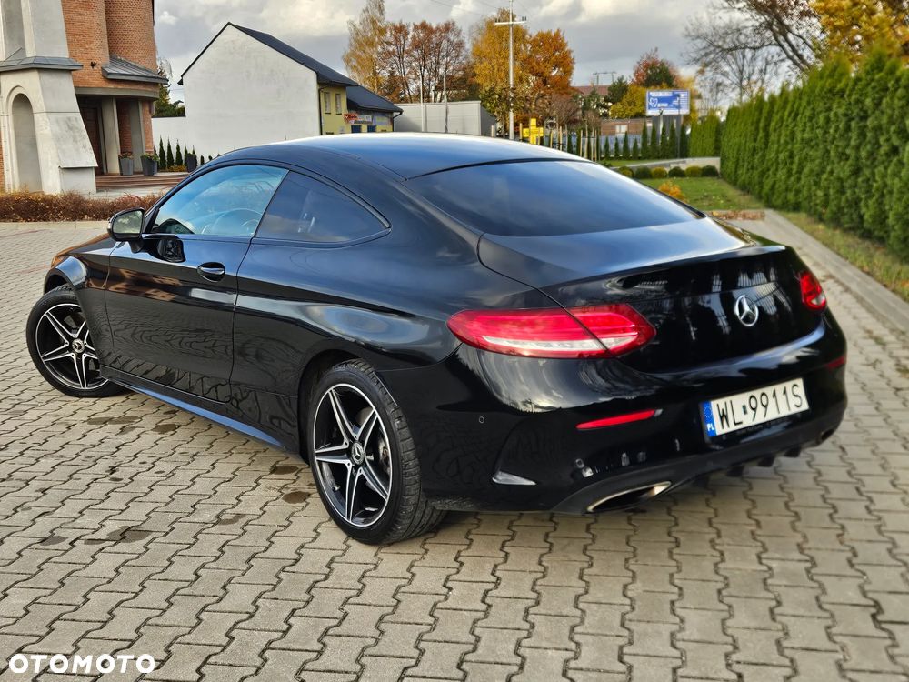 Mercedes-Benz Klasa C 300 9G-TRONIC - 34