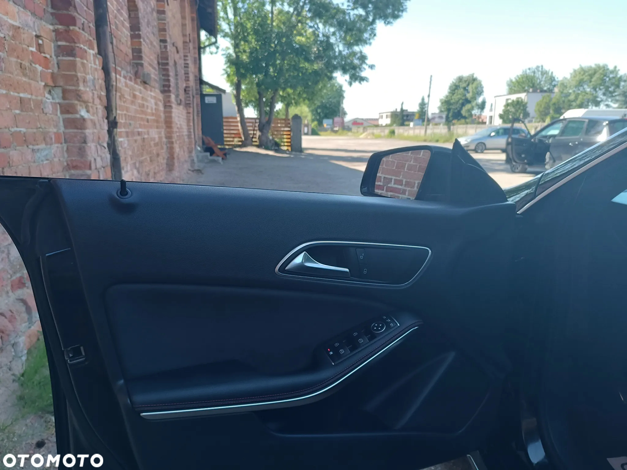 Mercedes-Benz CLA 200 AMG Line - 21