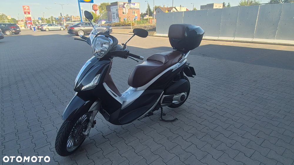 Piaggio Beverly - 16