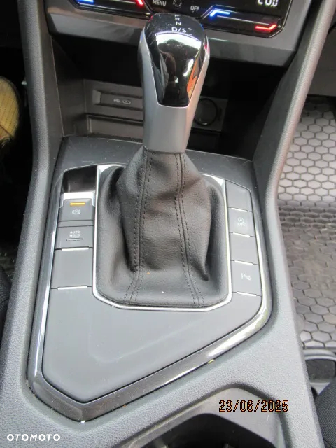 Volkswagen Tiguan 2.0 TDI SCR Life DSG - 31