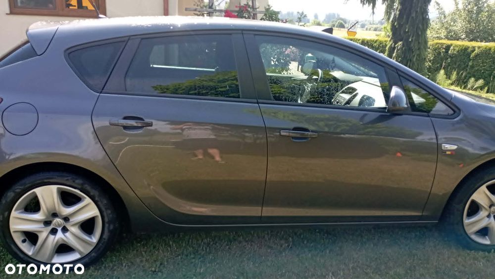 Opel Astra 1.4 T Enjoy EU6 - 3