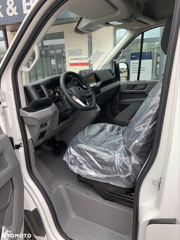 MAN TGE 3.180 4X4 SB - 9