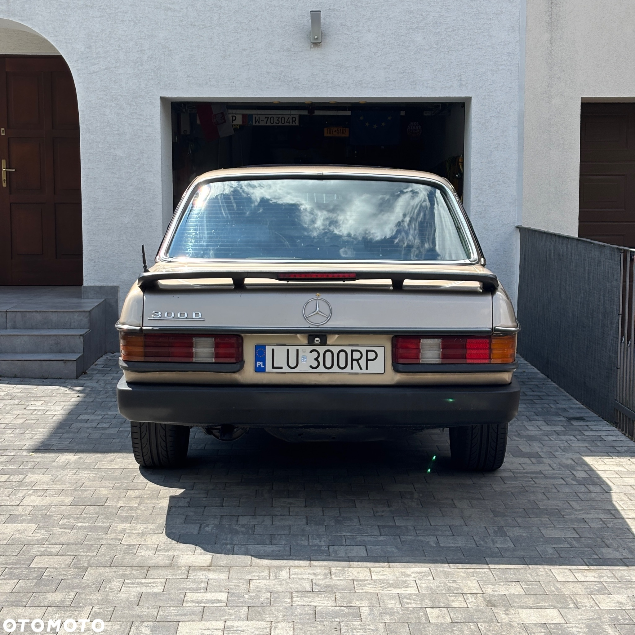Mercedes-Benz W123 - 7