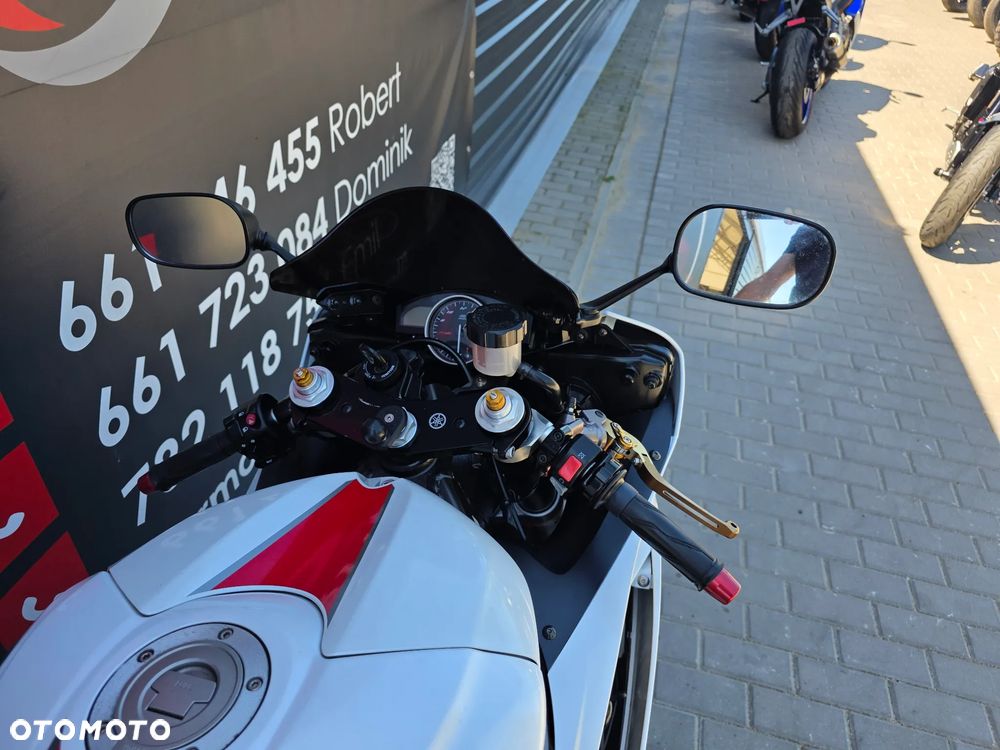 Yamaha R6 - 22