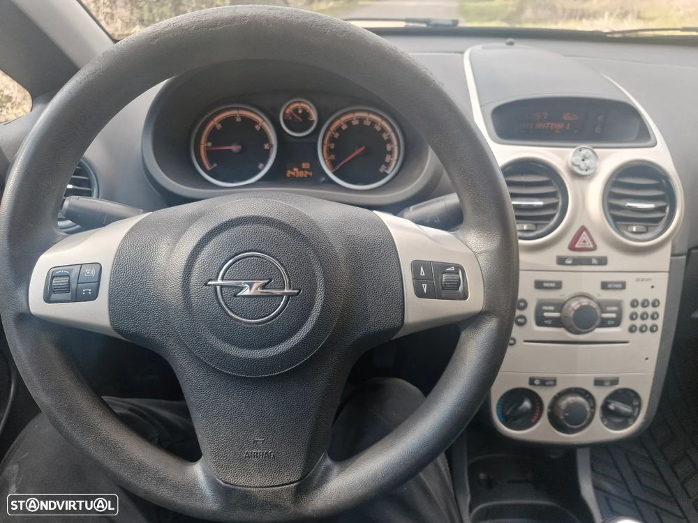 Opel Corsa 1.3 CDTI Enjoy EcoFLEX - 2
