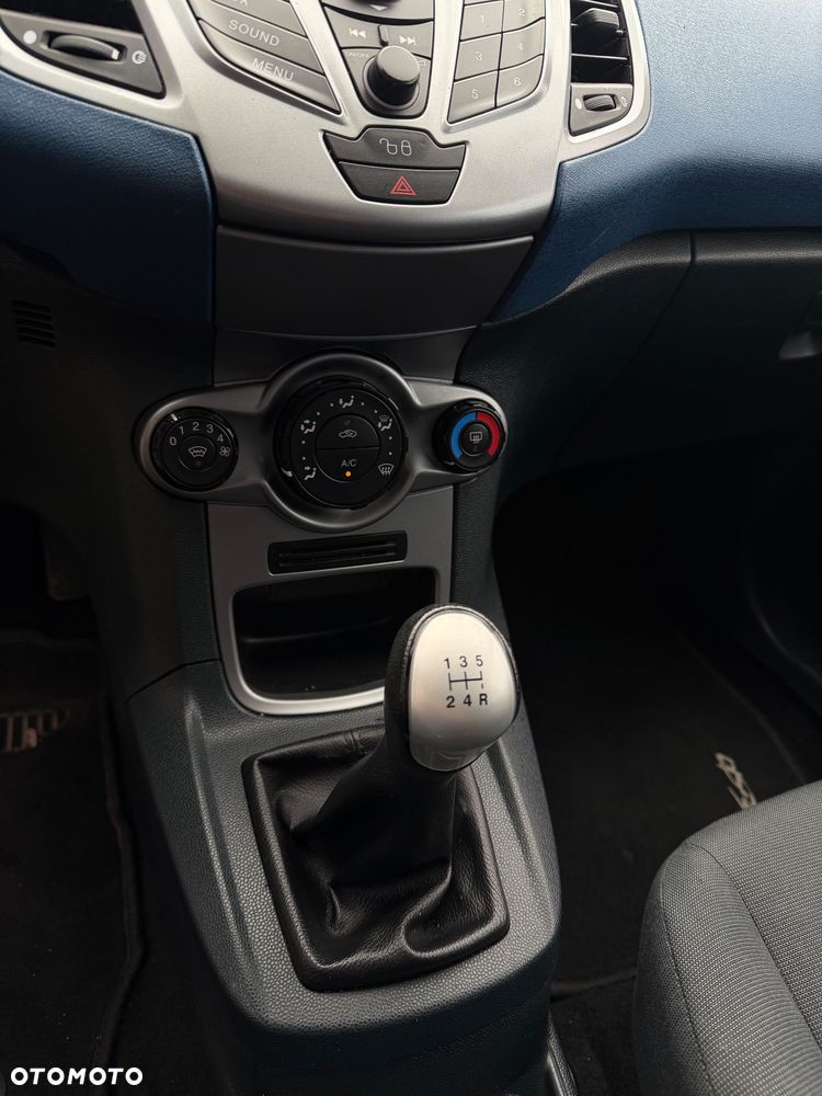 Ford Fiesta 1.25 Ambiente - 21
