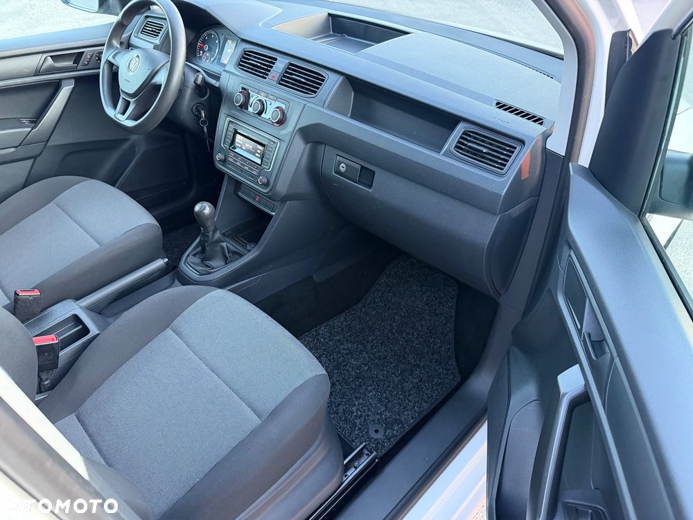 Volkswagen Caddy - 10