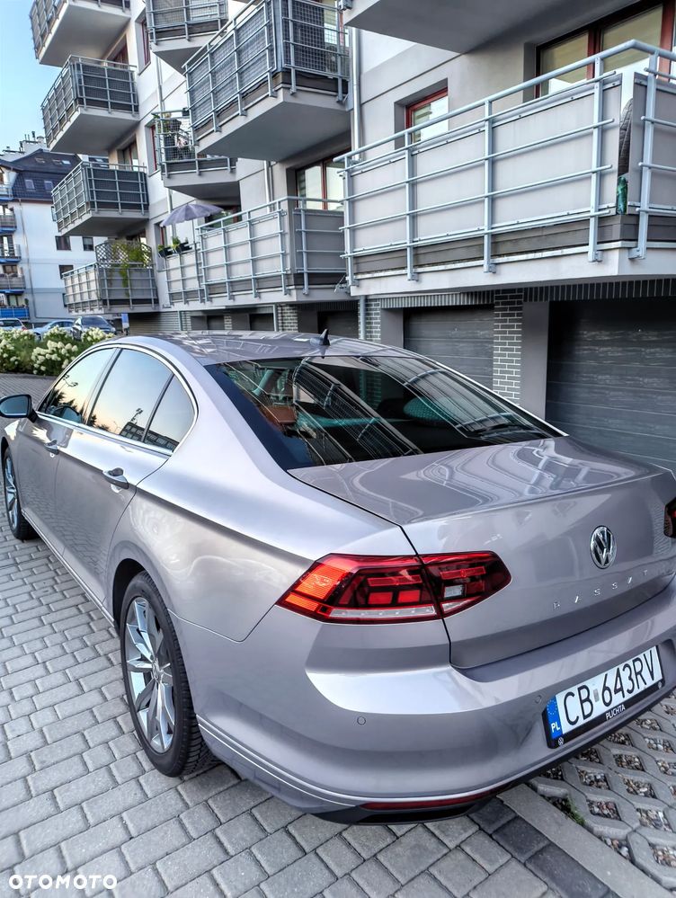 Volkswagen Passat 2.0 TSI Business DSG - 6