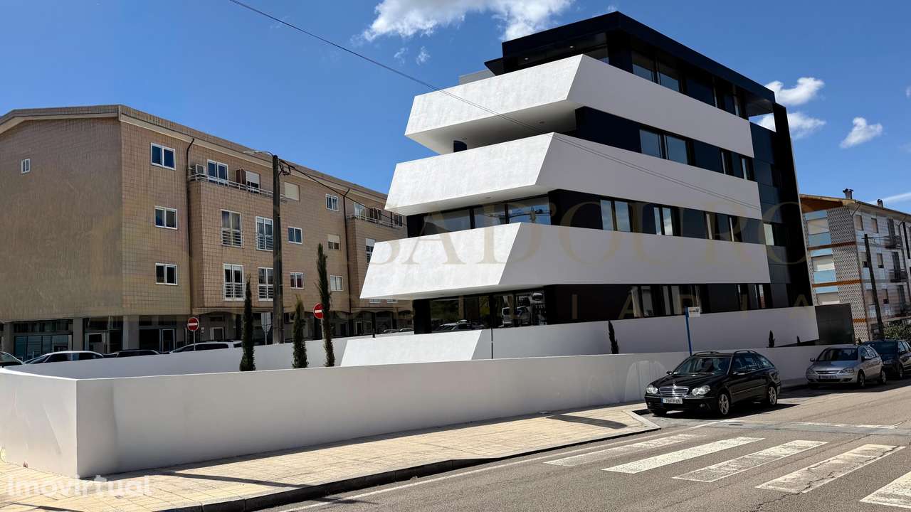 T2 Novo – Edifício Bismark - Grande imagem: 3/23