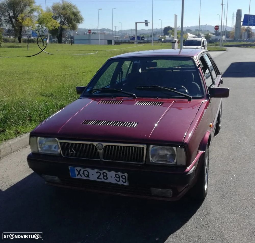 Lancia Delta 1.3 LX - 2