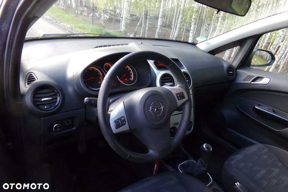 Opel Corsa - 10