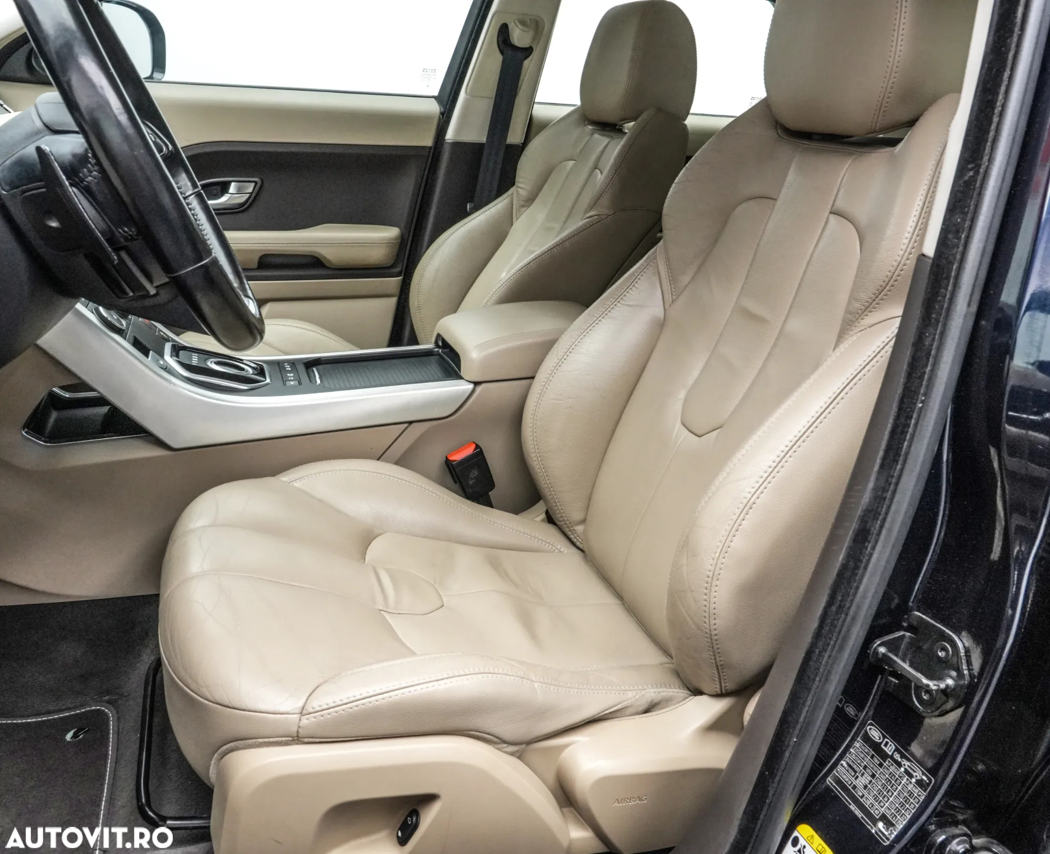 Land Rover Range Rover Evoque - 13