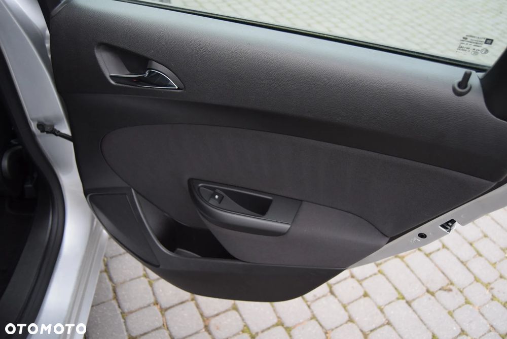 Opel Astra 1.7 CDTI DPF Active - 19