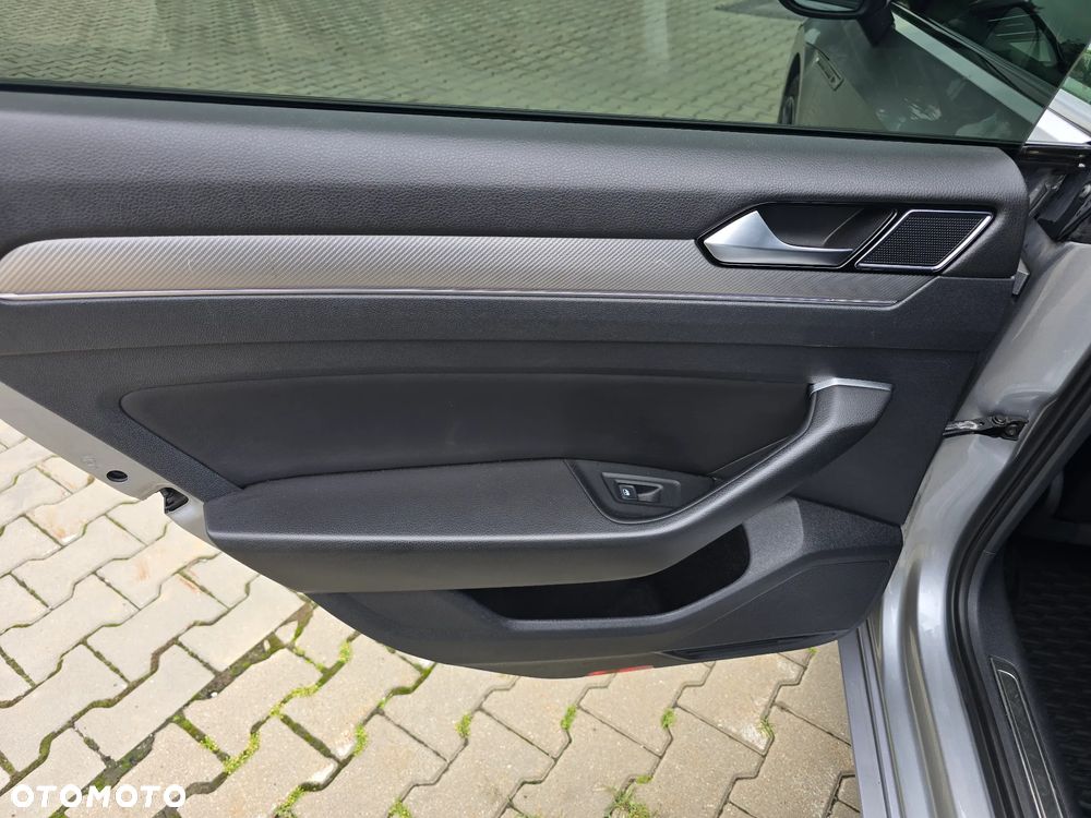 Volkswagen Arteon 2.0 TDI 4Motion R-Line DSG - 11