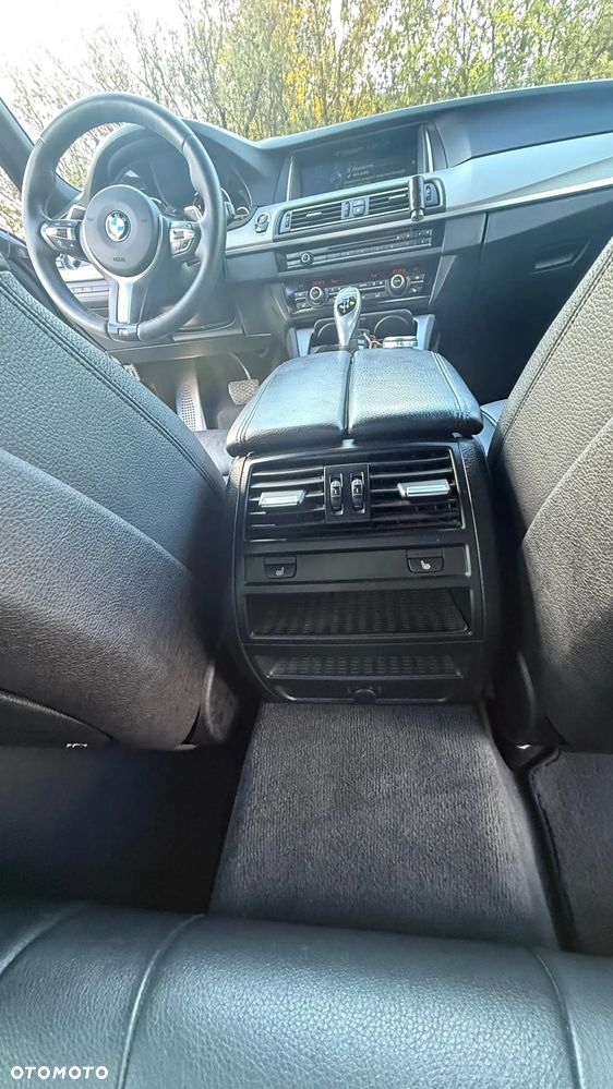 BMW Seria 5 535i xDrive - 7