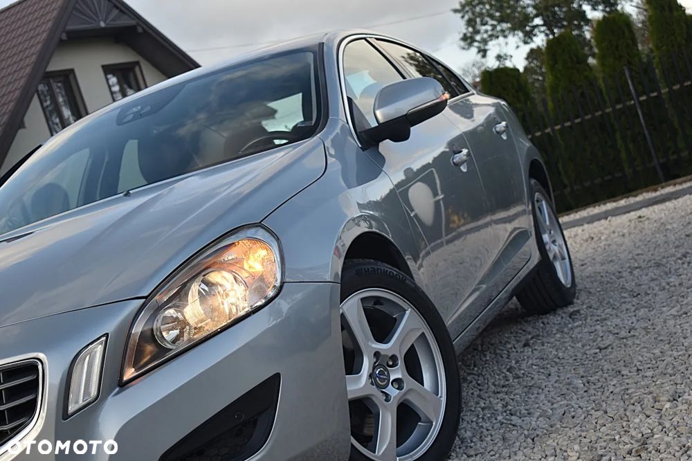 Volvo S60 D3 Geartronic Momentum - 2